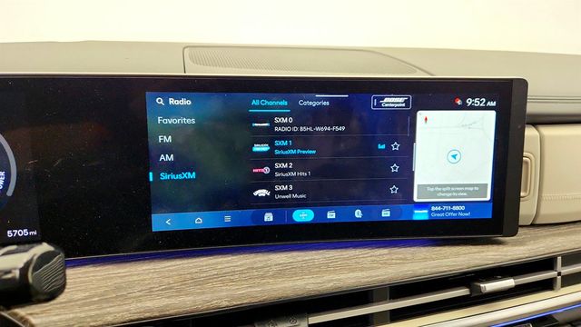 2025 Hyundai Santa Fe Hybrid Calligraphy AWD w/ Tow Hitch - 23016231 - 17