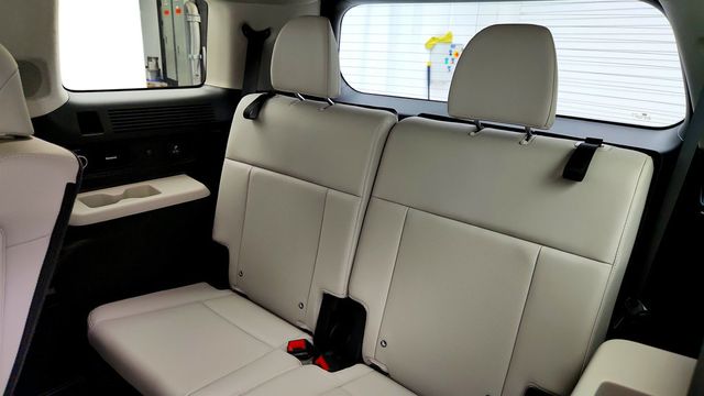 2025 Hyundai Santa Fe Hybrid Calligraphy AWD w/ Tow Hitch - 23016231 - 21