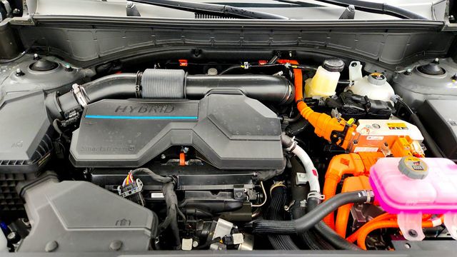 2025 Hyundai Santa Fe Hybrid Calligraphy AWD w/ Tow Hitch - 23016231 - 27