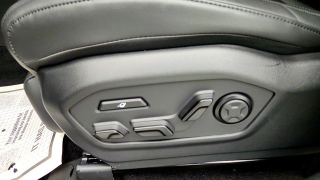 2025 Hyundai Santa Fe Hybrid Calligraphy AWD w/ Tow Hitch - 23017559 - 10