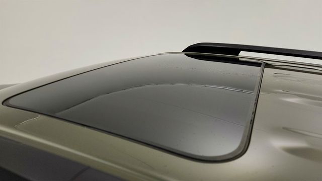 2025 Hyundai Santa Fe Hybrid Limited (36 combined mpg) - 22974355 - 9