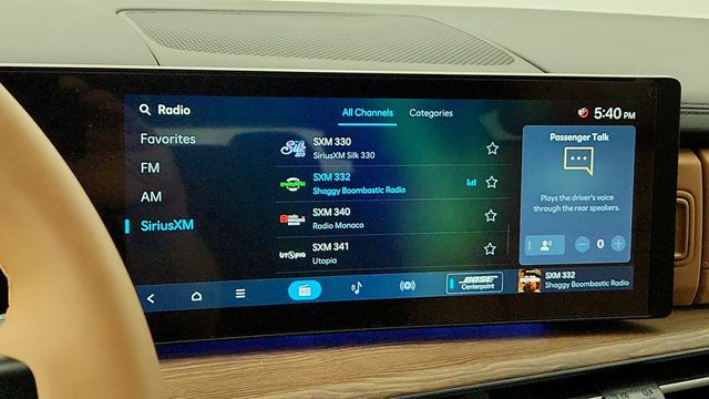 2025 Hyundai Santa Fe Hybrid Limited AWD - 22950016 - 17