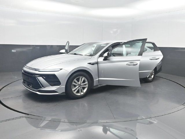 2025 Hyundai Sonata SE FWD - 23074765 - 31