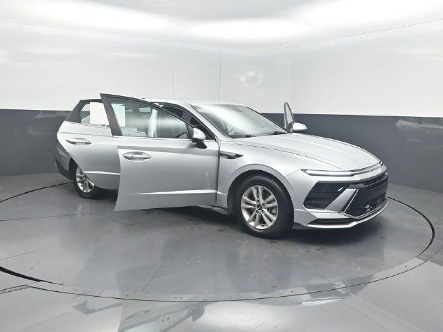 2025 Hyundai Sonata SE FWD - 23074765 - 33