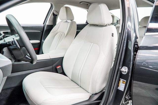 2025 Hyundai Sonata SEL FWD - 22943164 - 37