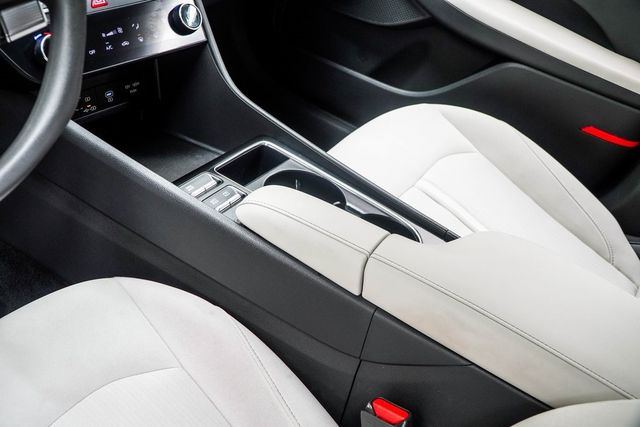 2025 Hyundai Sonata SEL FWD - 22957697 - 15