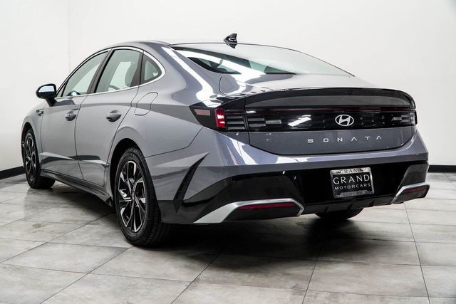 2025 Hyundai Sonata SEL FWD - 22998071 - 10