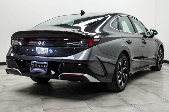 2025 Hyundai Sonata SEL FWD - 23009678 - 10