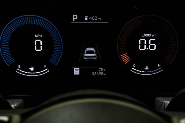 2025 Hyundai Sonata SEL FWD - 23009678 - 31