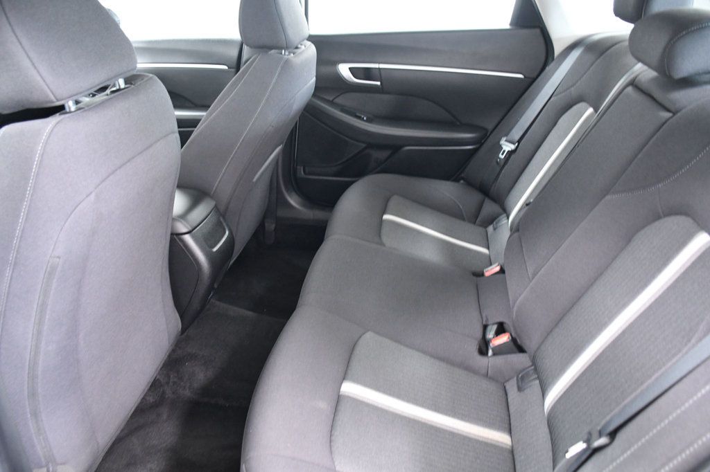 2025 Hyundai Sonata SEL FWD - 22943177 - 9