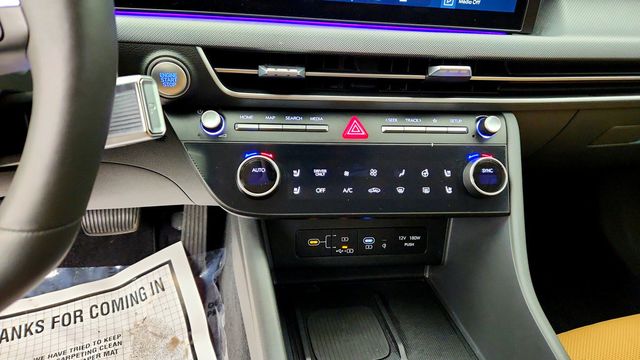 2025 Hyundai Sonata Hybrid Limited FWD - 23100788 - 16