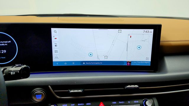 2025 Hyundai Sonata Hybrid Limited FWD - 23100788 - 18