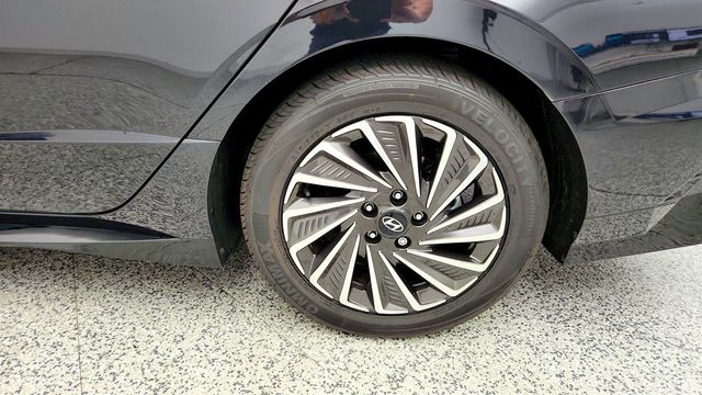 2025 Hyundai Sonata Hybrid Limited FWD - 23047401 - 8