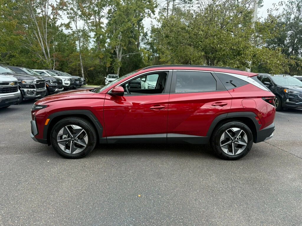 2025 Hyundai Tucson SEL photo 2