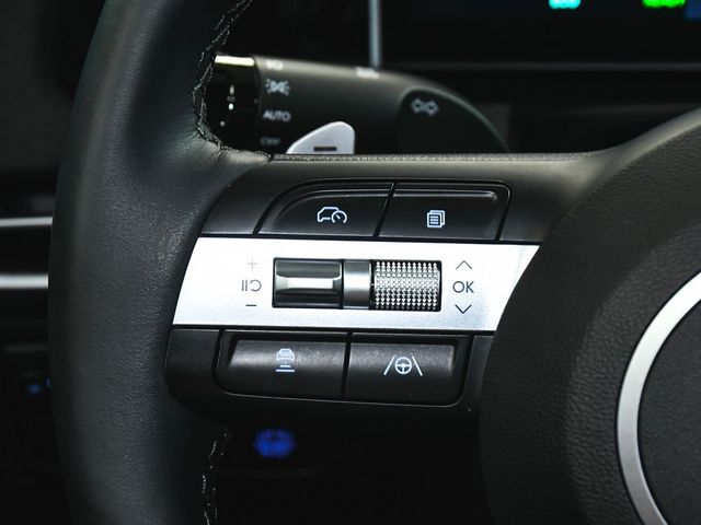 2025 Hyundai Tucson Hybrid Limited - 23001875 - 32