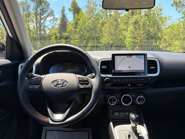2025 Hyundai Venue LIMITED - 23015053 - 10