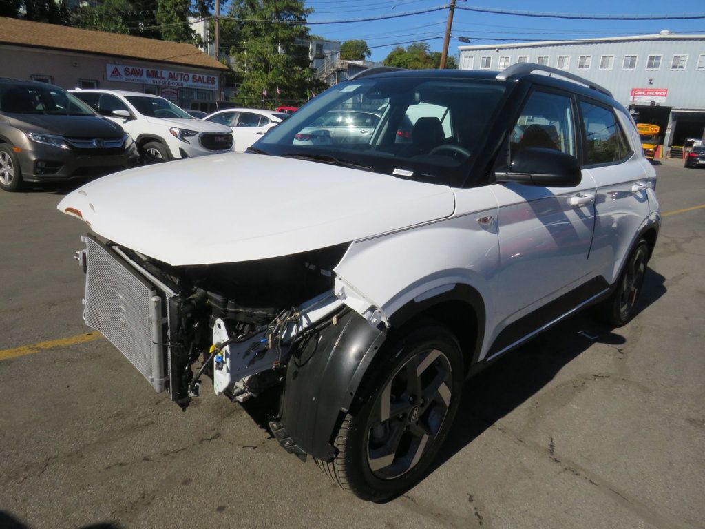 2025 Hyundai Venue Limited IVT - 22930192 | Video 1