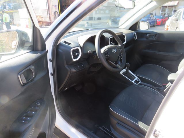 2025 Hyundai Venue Limited IVT - 22930192 - 9