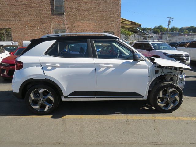 2025 Hyundai Venue Limited IVT - 22930192 - 3