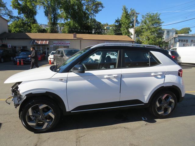 2025 Hyundai Venue Limited IVT - 22930192 - 5
