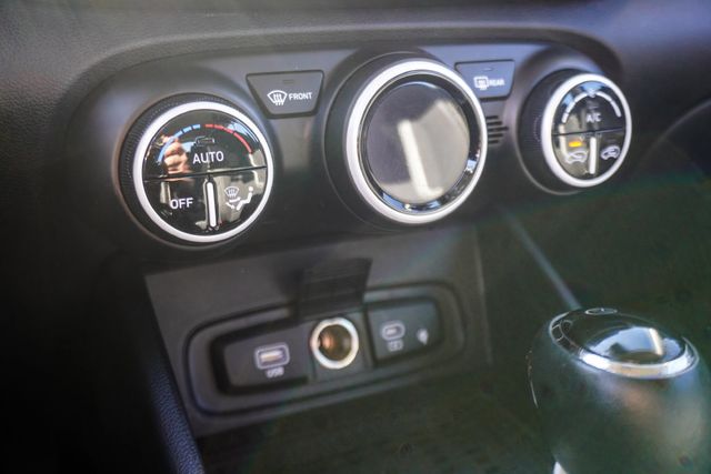 2025 Hyundai Venue Limited IVT - 23079771 - 20