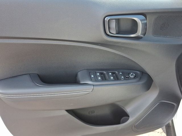 2025 Hyundai Venue Limited IVT - 22969753 - 12