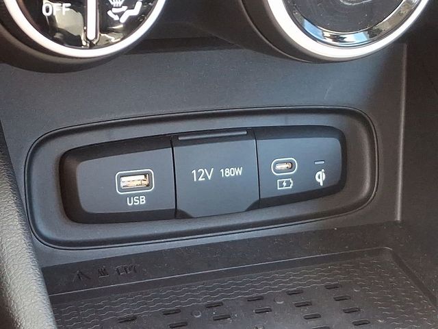 2025 Hyundai Venue Limited IVT - 22969753 - 22