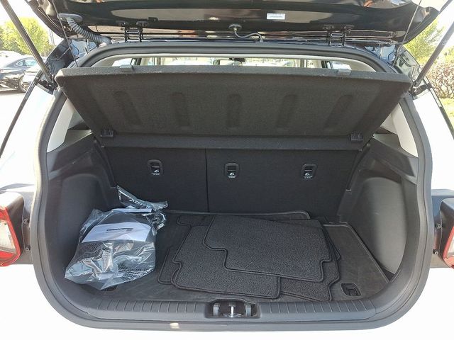 2025 Hyundai Venue Limited IVT - 22969753 - 28