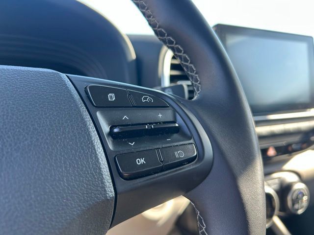 2025 Hyundai Venue SEL IVT - 23017969 - 9