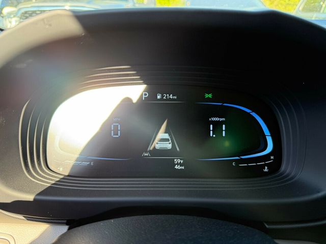 2025 Hyundai Venue SEL IVT - 23000034 - 3