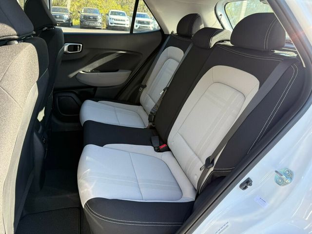 2025 Hyundai Venue SEL IVT - 23000034 - 7