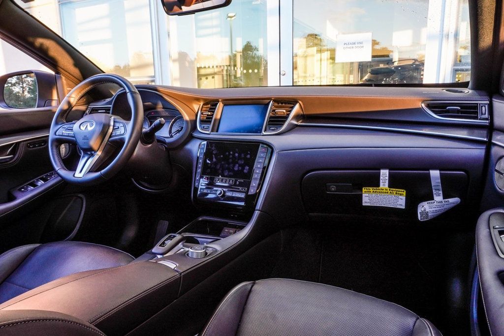 2025 Infiniti QX55 Essential photo 13