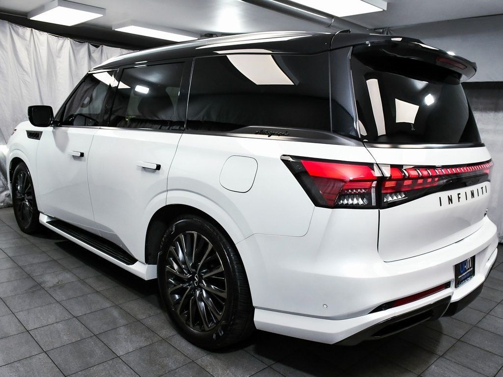 2025 Infiniti QX80 photo 4