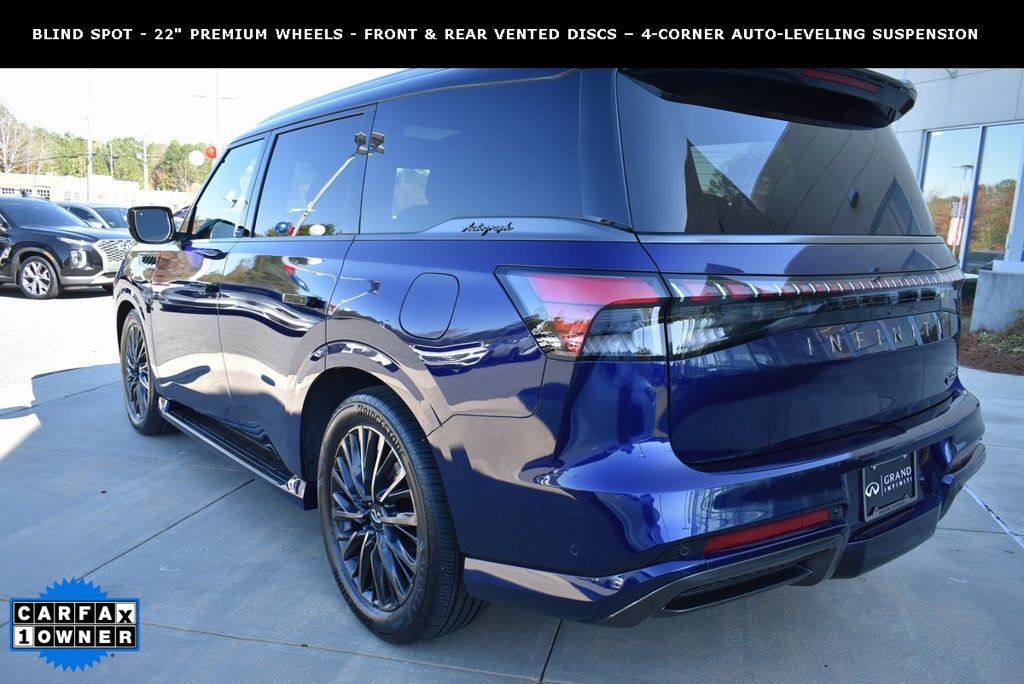 2025 Infiniti QX80 photo 3