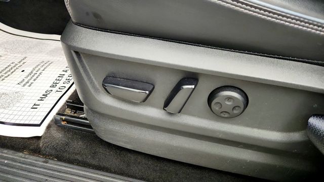 2025 INFINITI QX80 LUXE AWD w/ Illuminated Kick Plates - 23084936 - 9