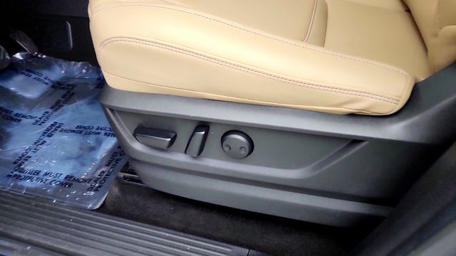 2025 INFINITI QX80 PURE RWD w/ Split Bench Seat Package - 23095046 - 11
