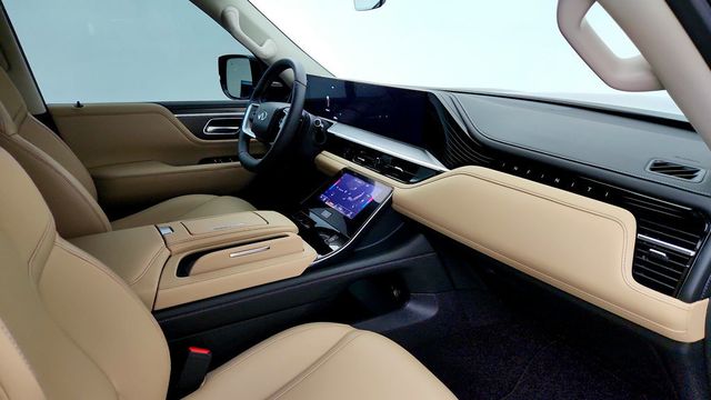 2025 INFINITI QX80 PURE RWD w/ Split Bench Seat Package - 23095046 - 26