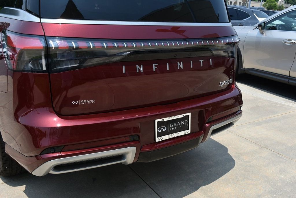 2025 Infiniti QX80 Sensory photo 11