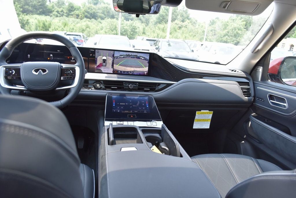 2025 Infiniti QX80 Sensory photo 14