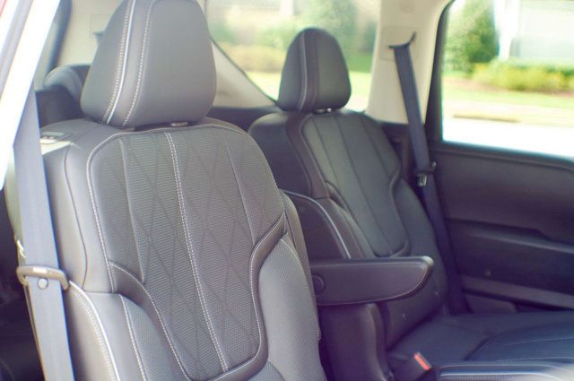 2025 INFINITI QX80 Sensory/AWD/Heated&Cooled Massaging Seats/Heads Up Display/NAV - 22990337 - 56