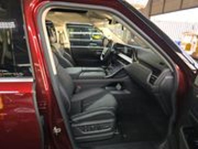 2025 INFINITI QX80 Sensory/AWD/Heated&Cooled Massaging Seats/Heads Up Display/NAV - 22990337 - 7