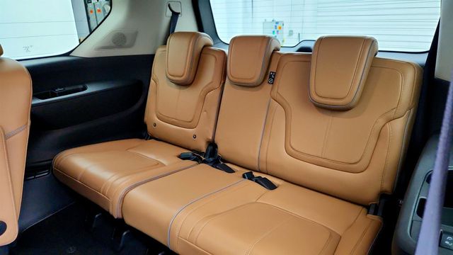 2025 INFINITI QX80 SENSORY AWD w/ Interior Lighting & Exterior Packages - 22996228 - 22