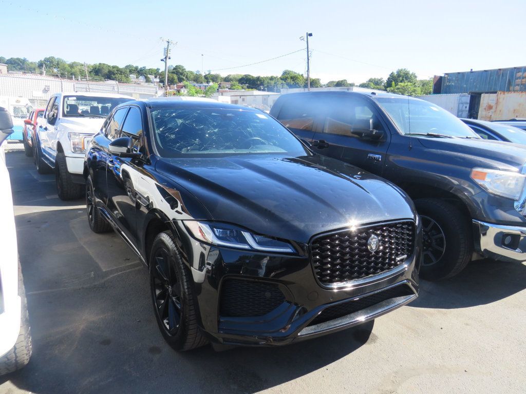 Jaguar F-PACE photo 5