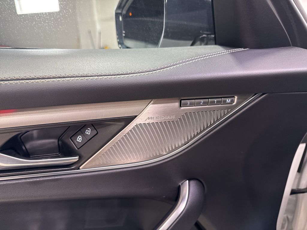 2025 Jaguar F-PACE R-Dynamic S P250 AWD - 23020274 - 36