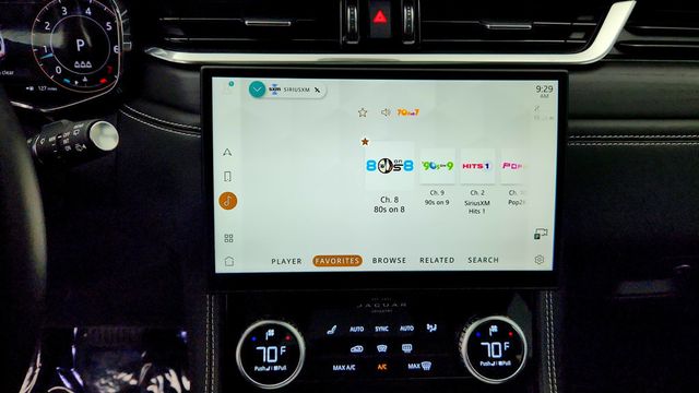 2025 Jaguar F-PACE R-Dynamic S P250 AWD w/ Massage Seats & Tech Pack - 23087140 - 18