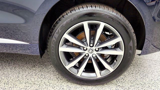 2025 Jaguar F-PACE R-Dynamic S P250 AWD w/ Massage Seats & Tech Pack - 23087140 - 8