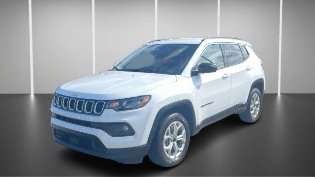 2025 Jeep Compass Latitude 4x4 - 23028438 - 10