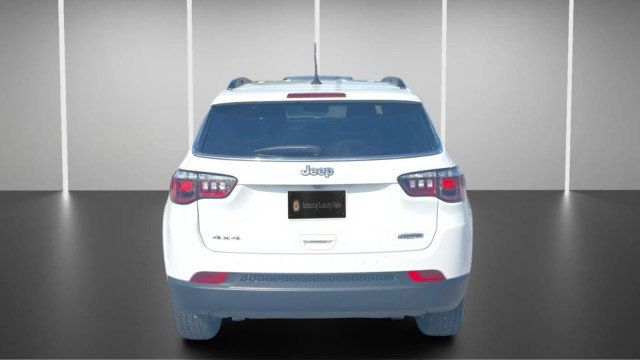 2025 Jeep Compass Latitude 4x4 - 23028438 - 8