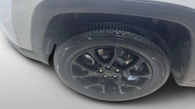2025 Jeep Compass Latitude 4x4 - 23037354 - 10