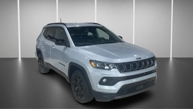 2025 Jeep Compass Latitude 4x4 - 23037354 - 1